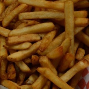 A photo of fries.
